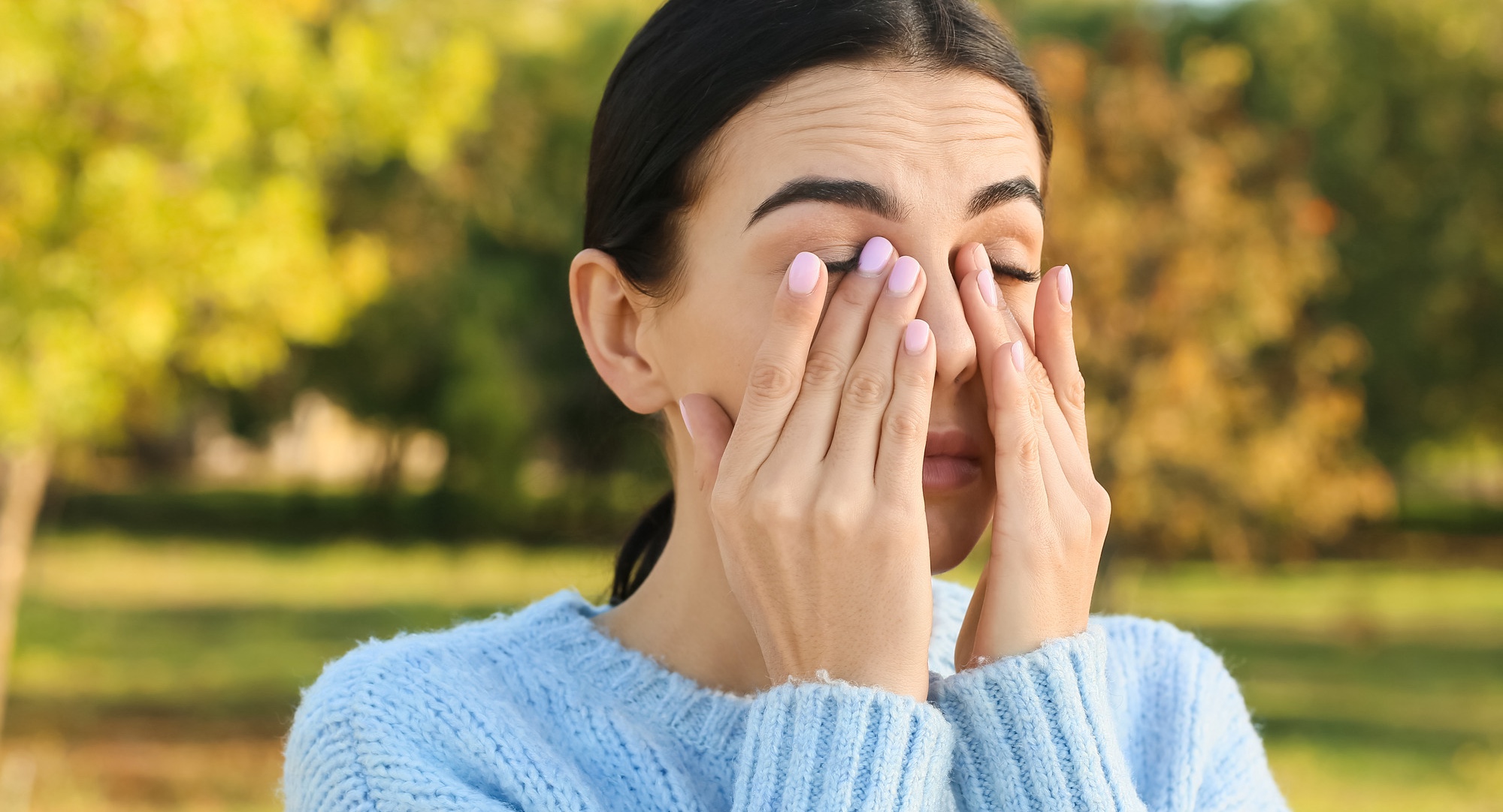 How To Manage Dry Eyes & Allergies This Spring