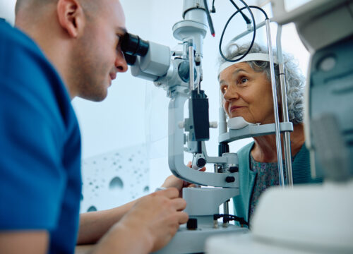 At Paragon Eye Associates, we stay at the forefront of ophthalmic technology by offering advanced glaucoma treatments, including iStent® and Dose® TR.